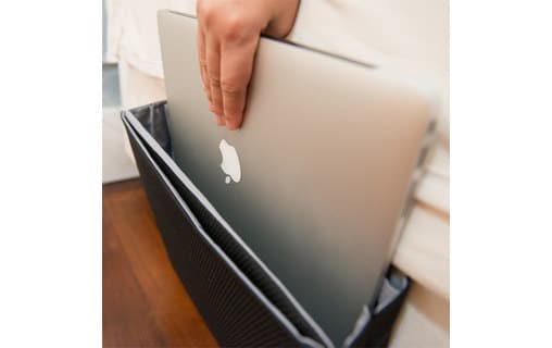 Transport your MacBook safely!