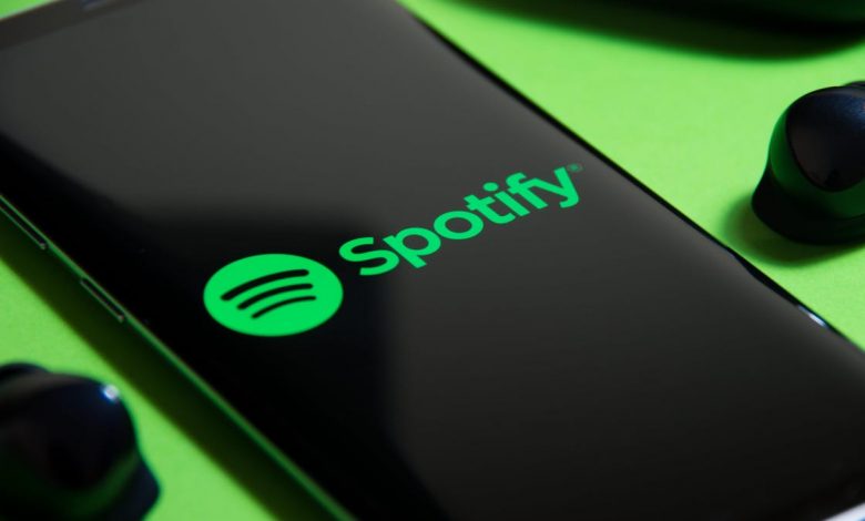 You Can Finally Get Real-Time Lyrics on Spotify