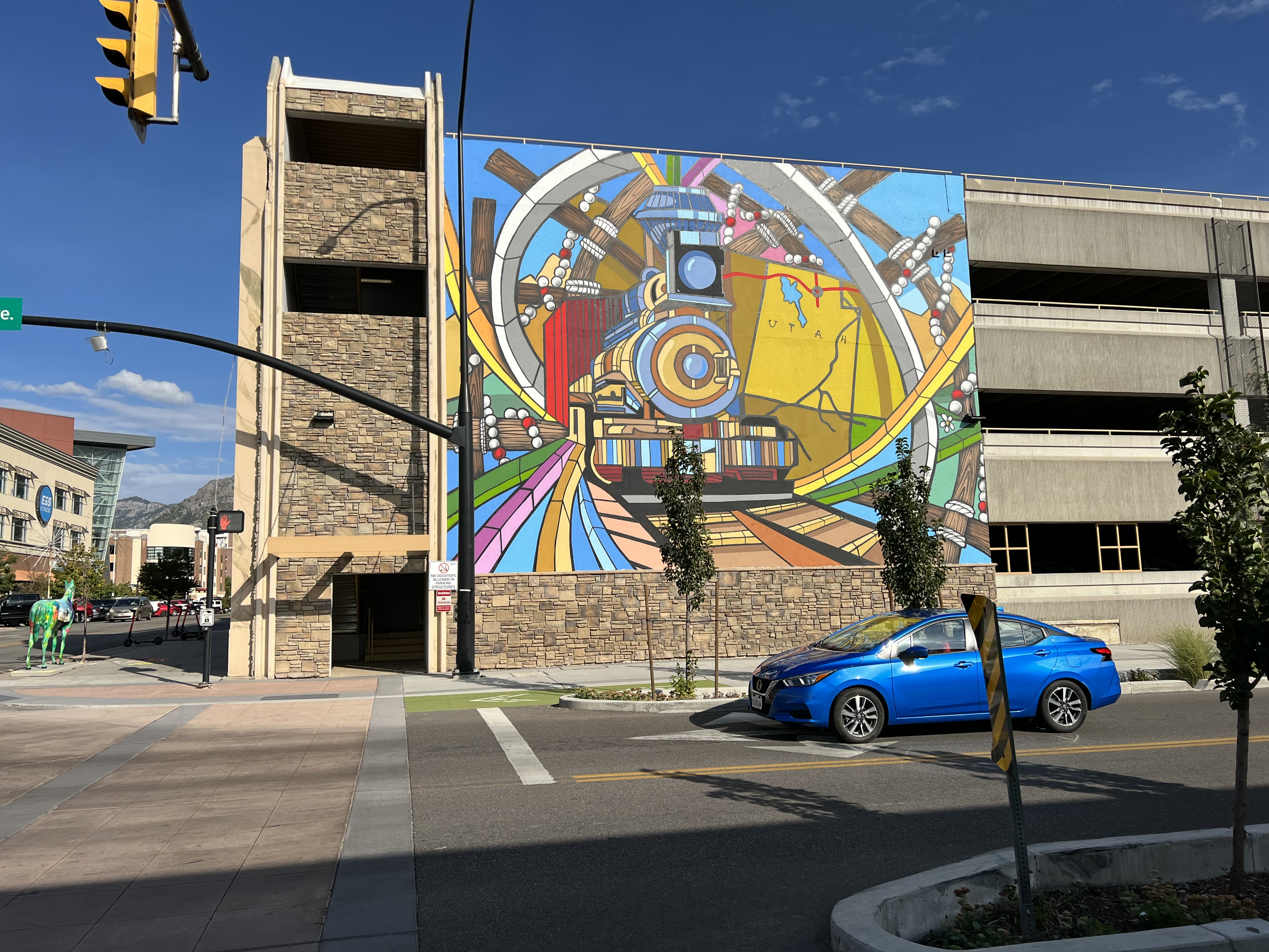 picture showing mural and car in the standard photographic style