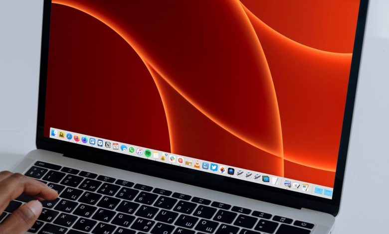 Fond d'écran iMac M1 rouge