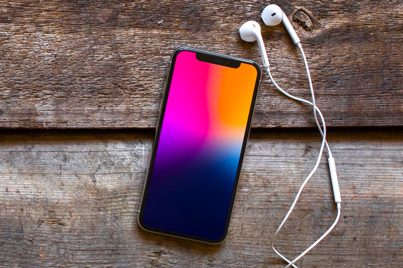 Keynote “One More Thing”: iPhone wallpapers to download